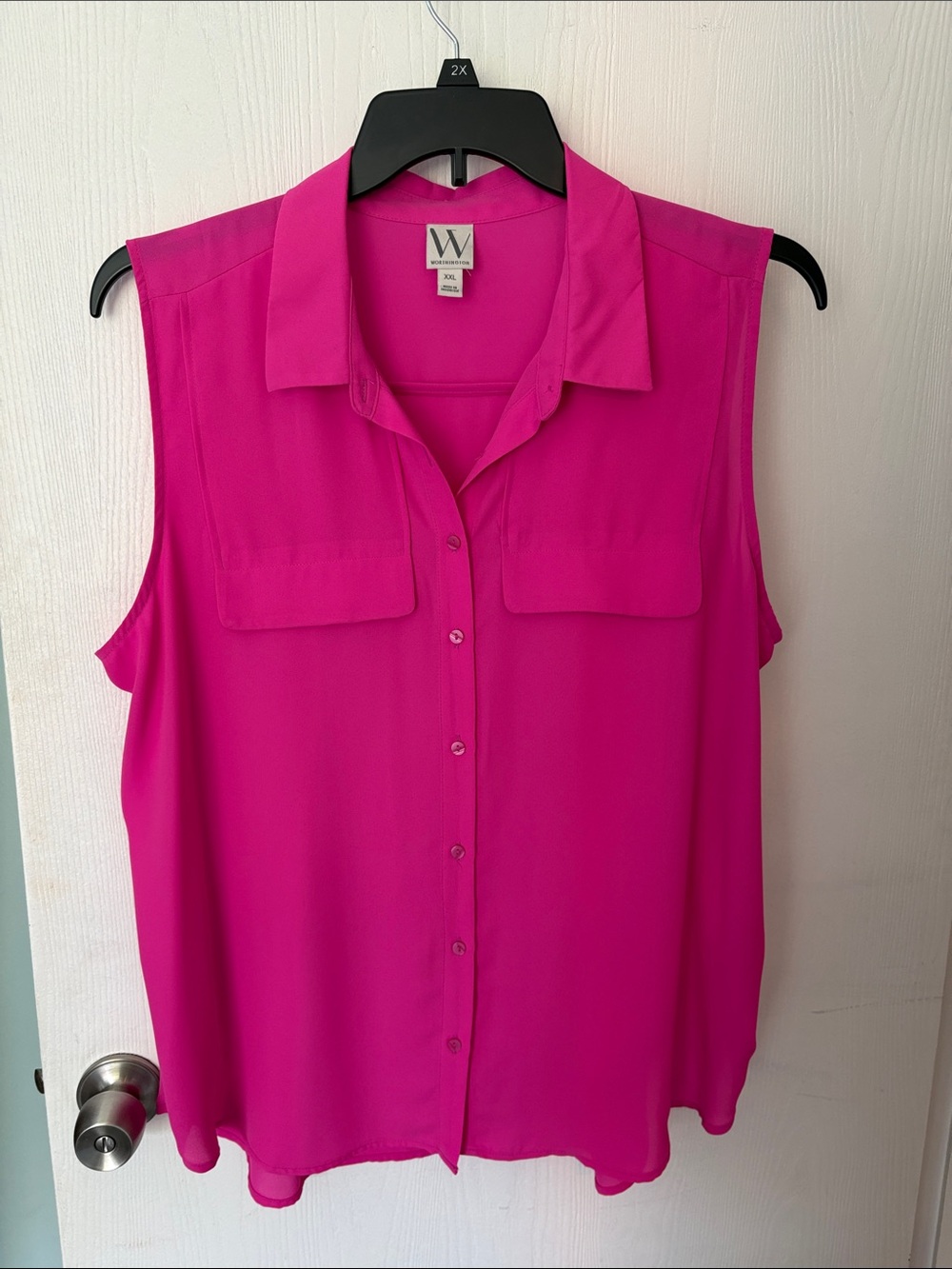 W by Worth Hot Pink Sleeveless Button-Front Camisole